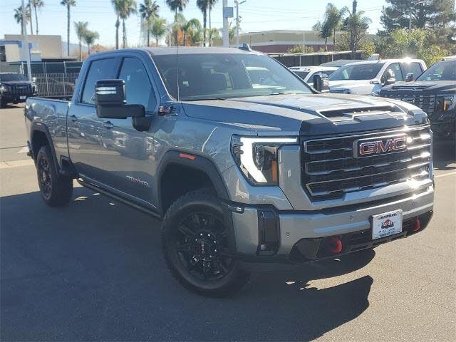 2026 GMC Sierra 2500HD AT4 Crew Cab 4WD