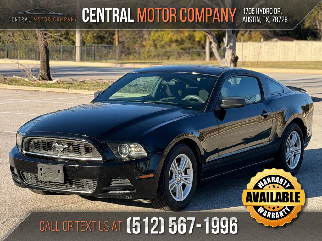 2013 Ford Mustang V6 Coupe RWD