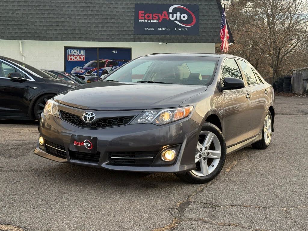 2014 Toyota Camry SE Sport
