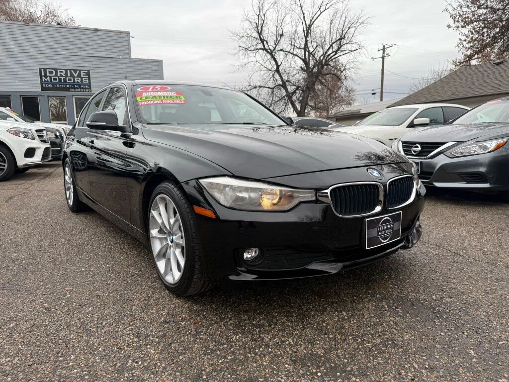 2015 BMW 3 Series 320i Sedan RWD