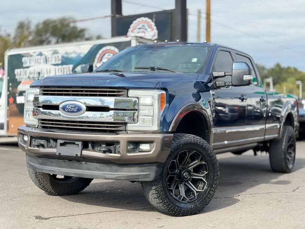 2017 Ford F-350 Super Duty King Ranch Crew Cab LB 4WD