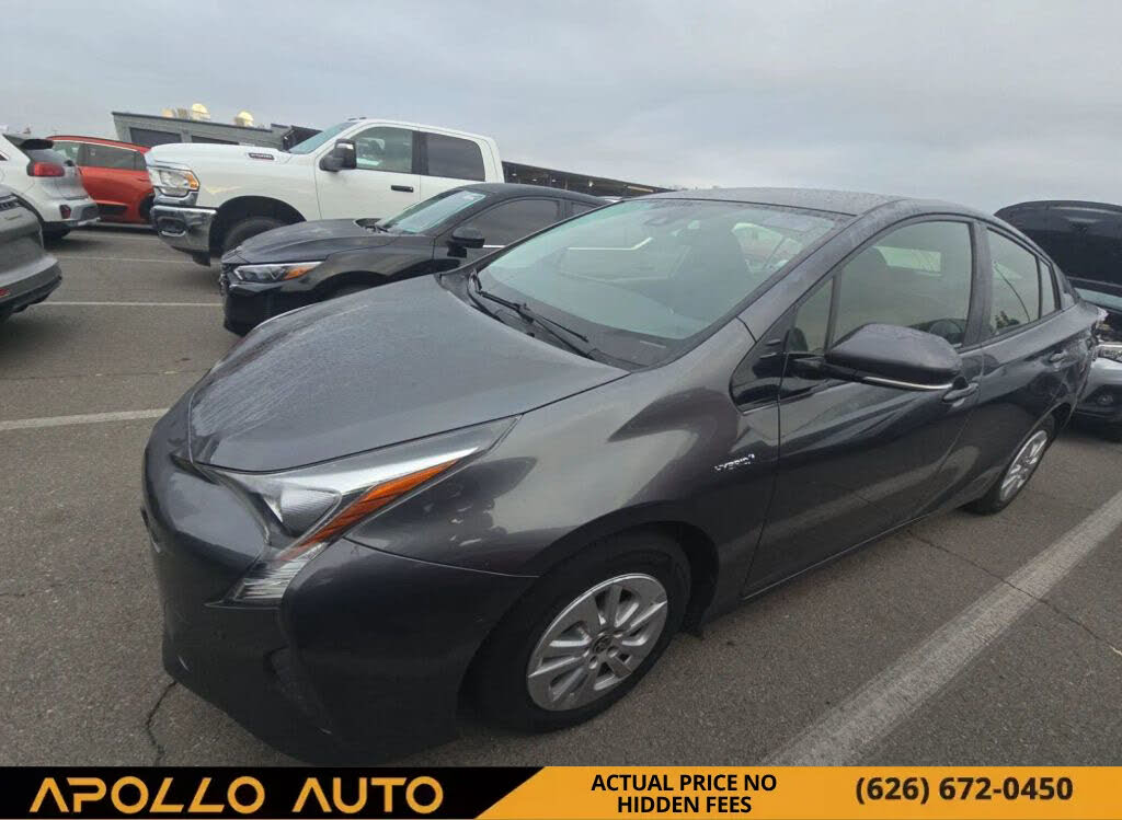 2017 Toyota Prius Two FWD