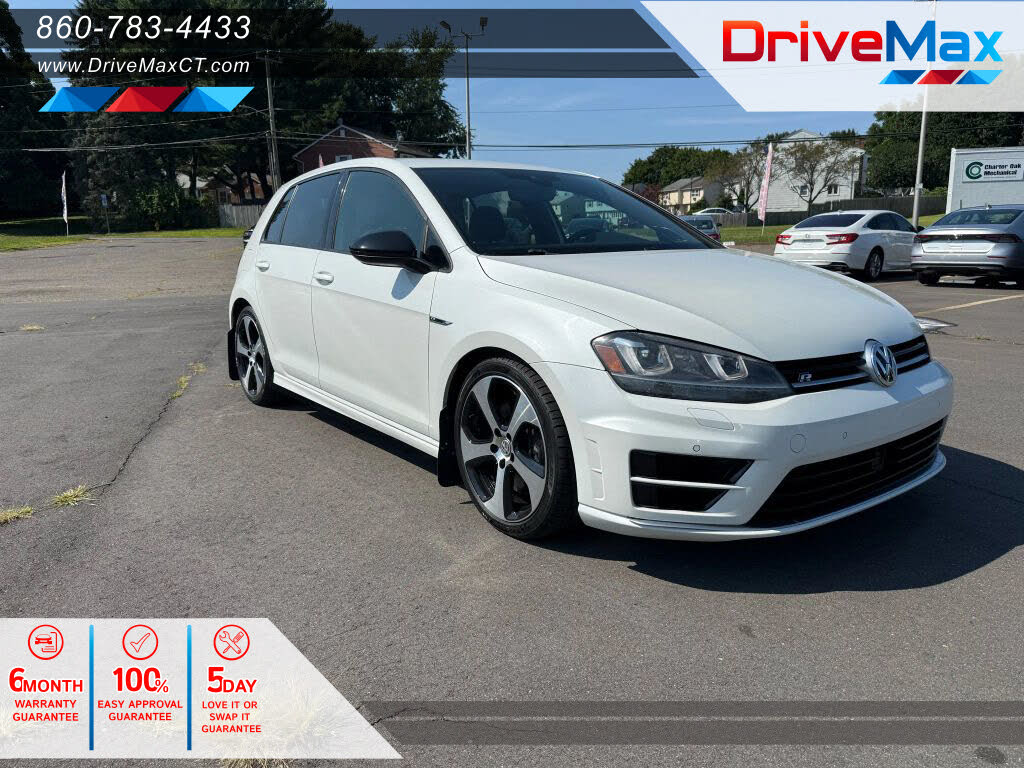 2017 Volkswagen Golf R 4-Door AWD with DCC and Navigation