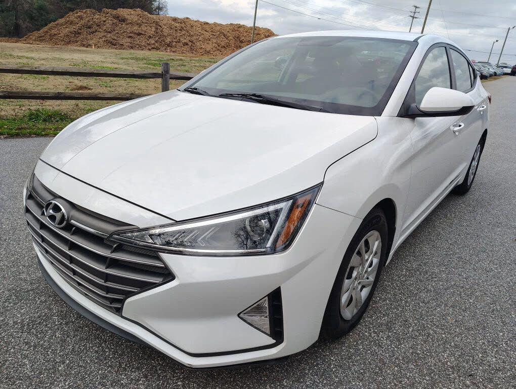 2019 Hyundai Elantra SE FWD