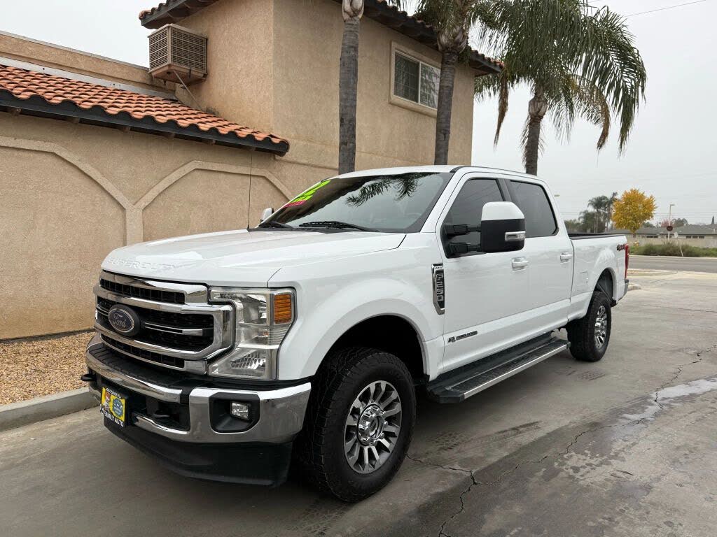 2022 Ford F-250 Super Duty Lariat Crew Cab 4WD