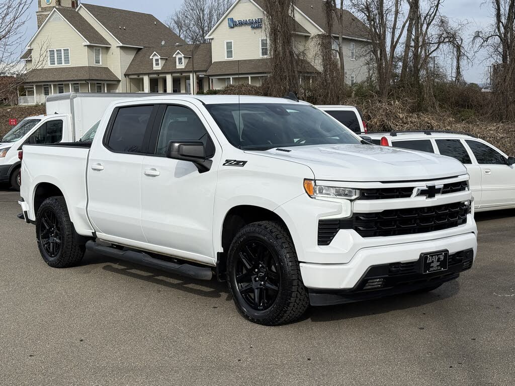 2023 Chevrolet Silverado 1500 RST Crew Cab 4WD