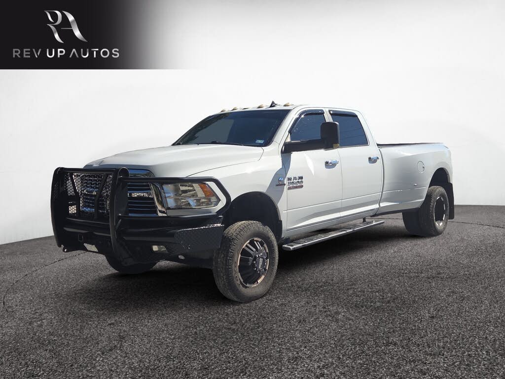 2017 RAM 3500 SLT Crew Cab LB DRW 4WD
