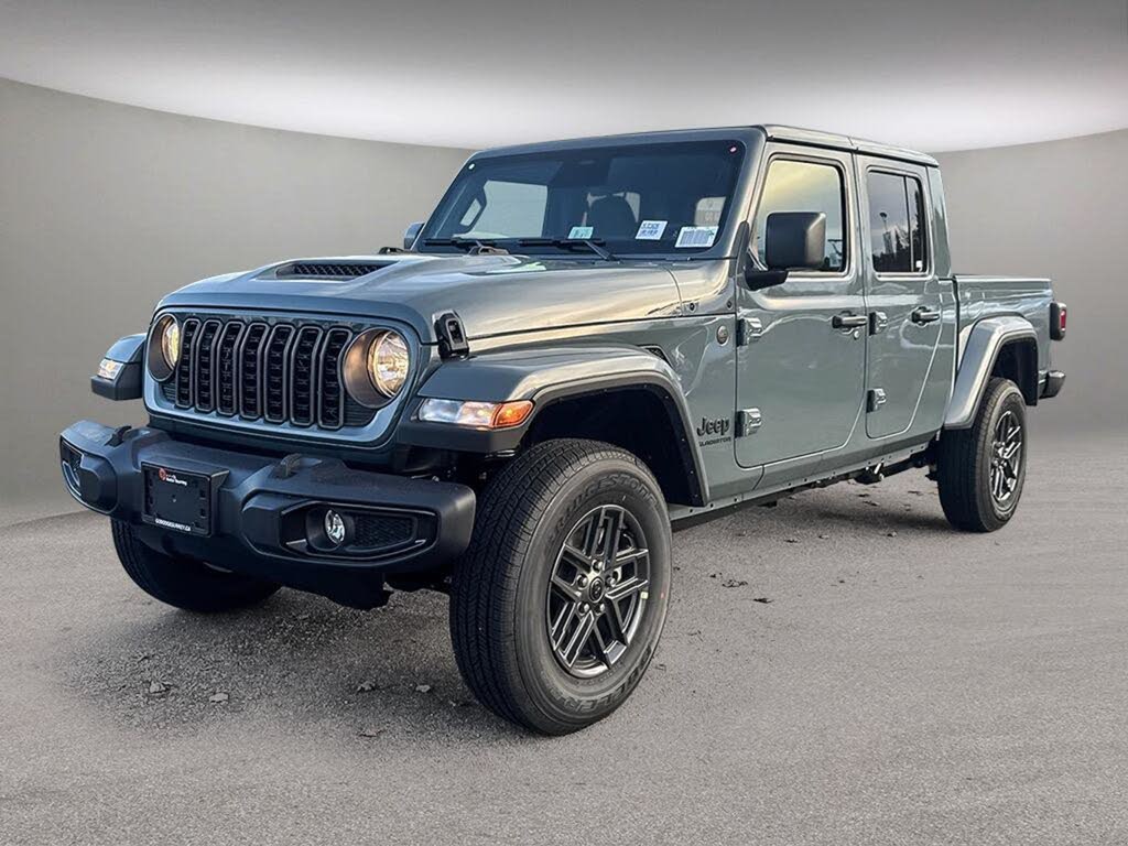 2026 Jeep Gladiator Sport S Crew Cab 4WD