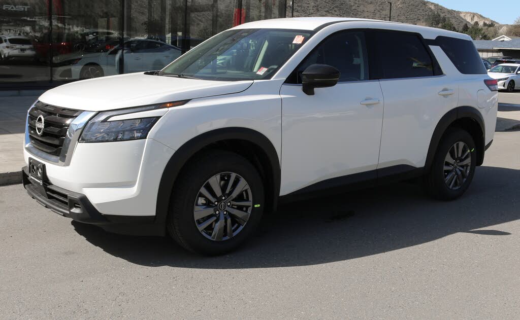 2025 Nissan Pathfinder S 4WD