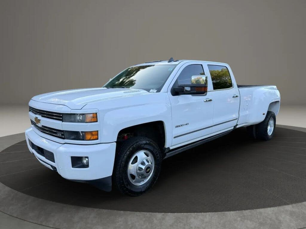 2015 Chevrolet Silverado 3500HD LTZ Crew Cab LB 4WD