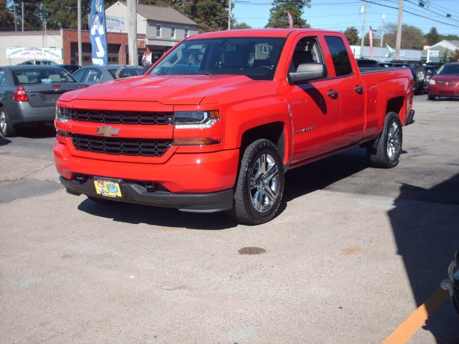 2017 Chevrolet Silverado 1500 Custom Double Cab 4WD