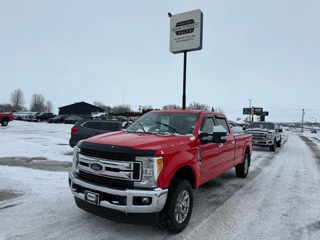 2017 Ford F-250 Super Duty XLT Crew Cab LB 4WD