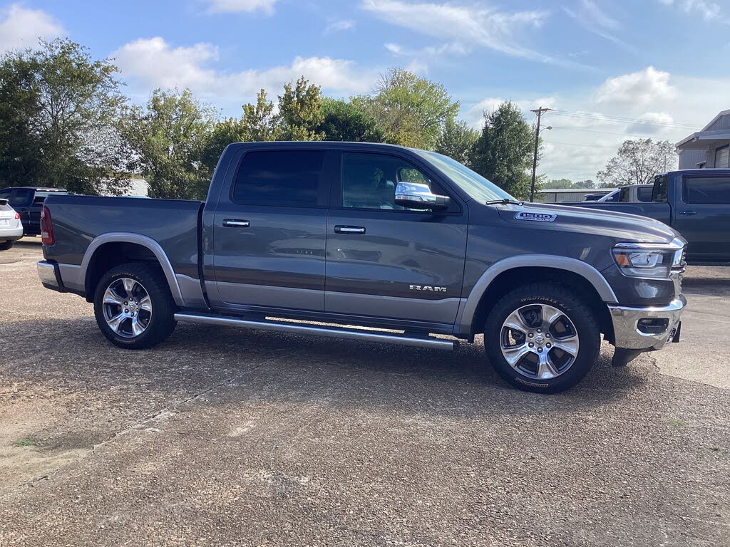 2020 RAM 1500 Laramie Crew Cab 4WD