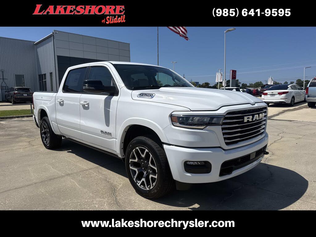 2026 RAM 1500 Laramie Crew Cab 4WD