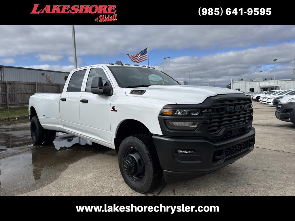 2026 RAM 3500 Tradesman Crew Cab LB DRW 4WD