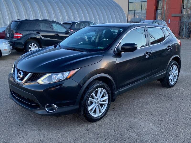 2017 Nissan Qashqai SV FWD