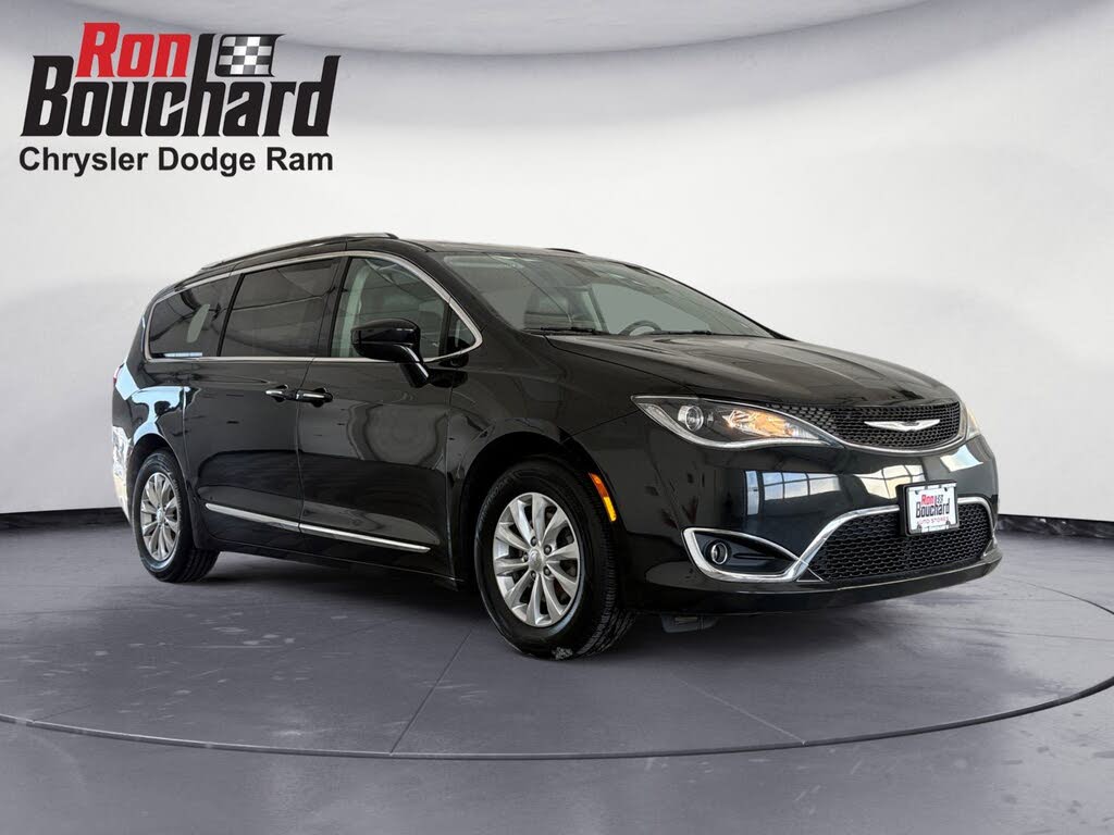 2020 Chrysler Pacifica Touring L FWD