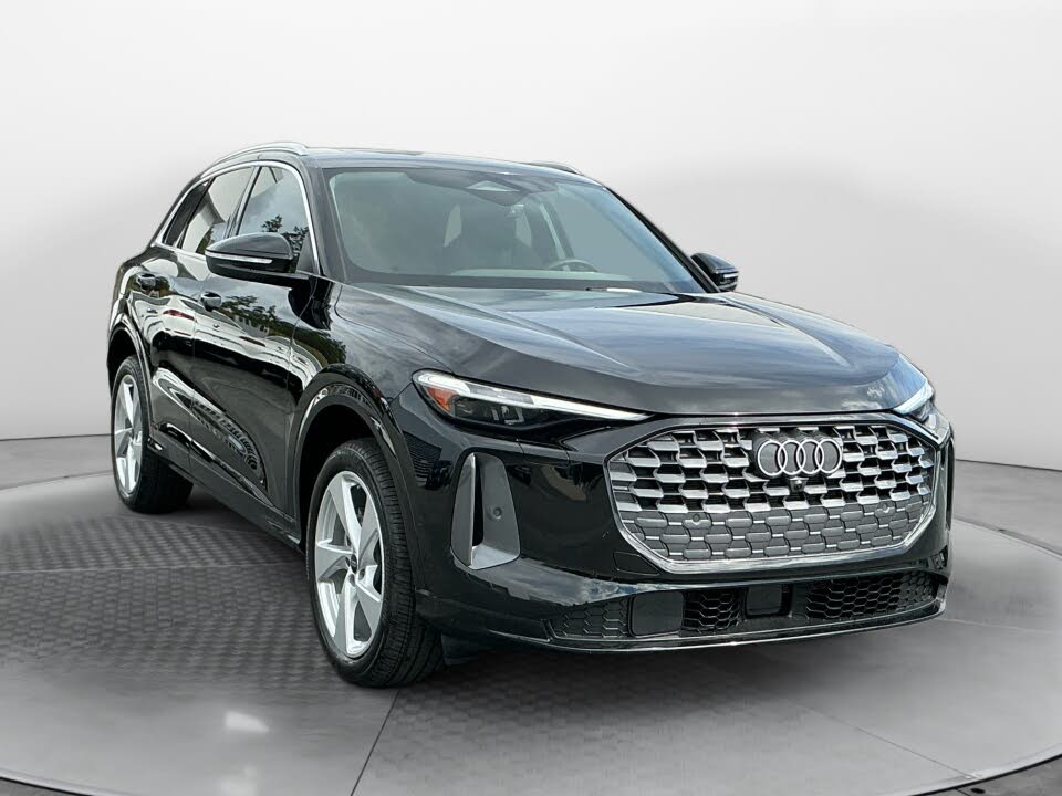 2025 Audi Q5 quattro Premium Plus 40 TFSI