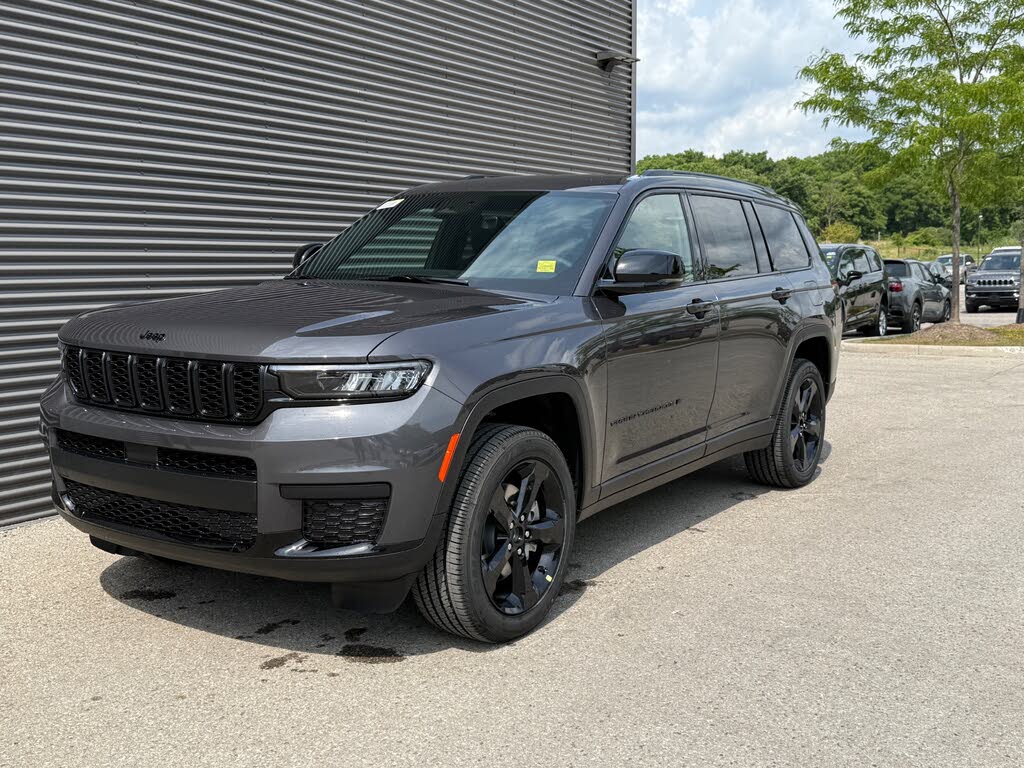 2025 Jeep Grand Cherokee L Laredo 4WD