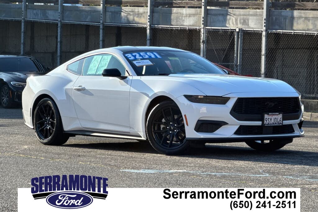 2025 Ford Mustang EcoBoost Fastback RWD