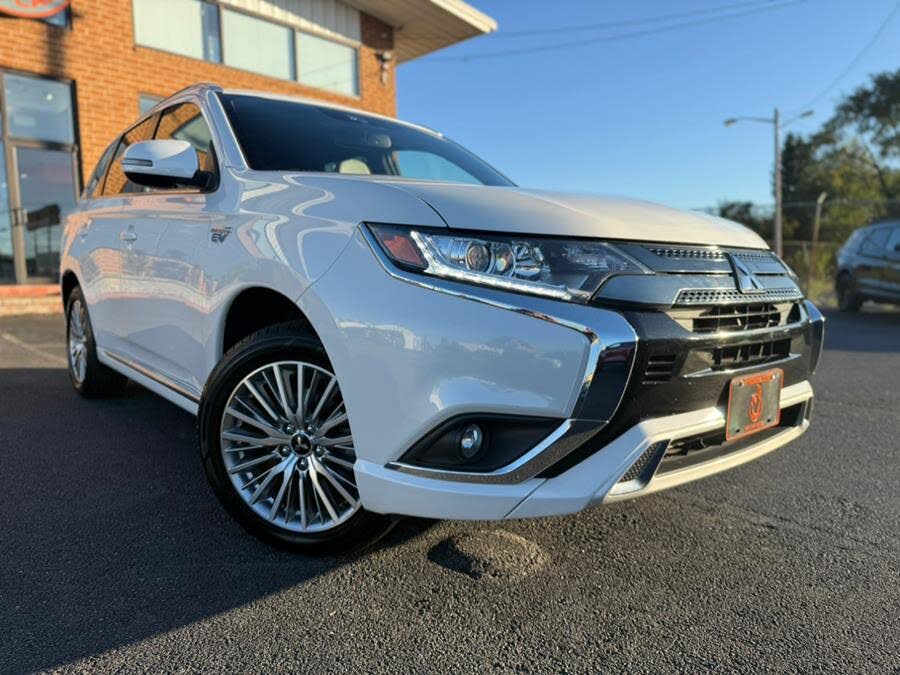 2022 Mitsubishi Outlander Hybrid Plug-in SEL S-AWC