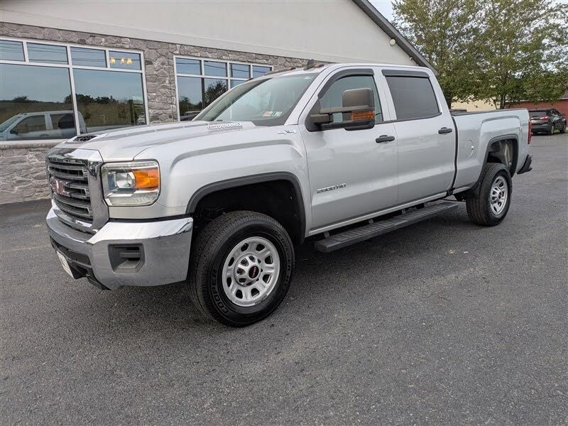 2019 GMC Sierra 2500HD Base Crew Cab 4WD