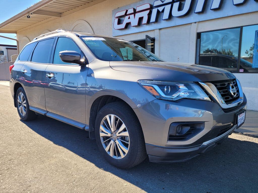 2020 Nissan Pathfinder S FWD