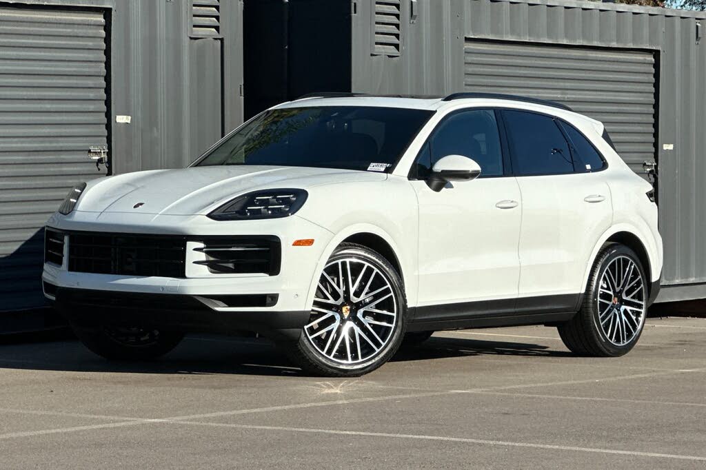 2026 Porsche Cayenne AWD