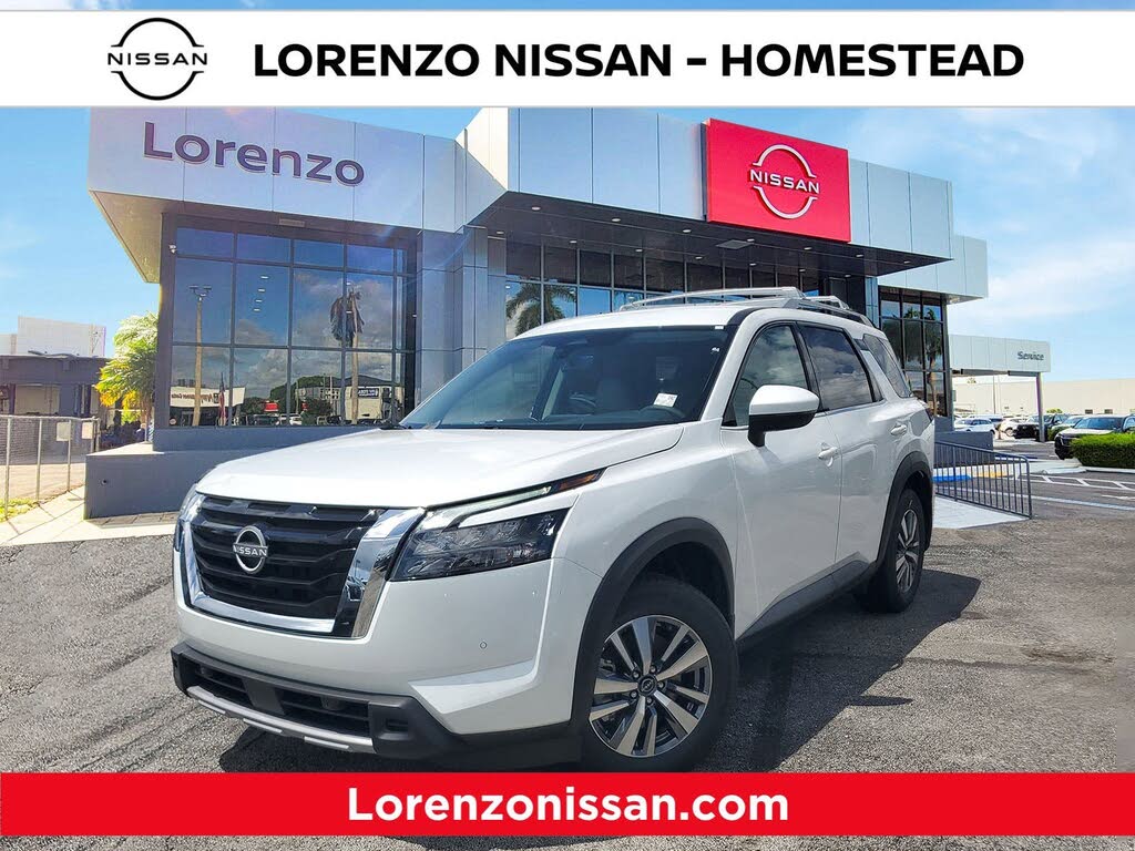 2025 Nissan Pathfinder SL FWD