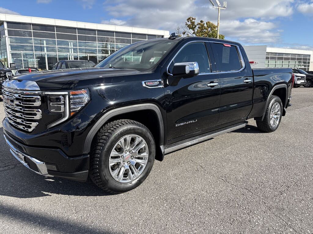 2022 GMC Sierra 1500 Denali Crew Cab 4WD