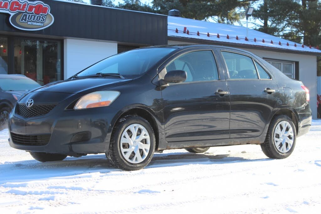 2010 Toyota Yaris Sedan
