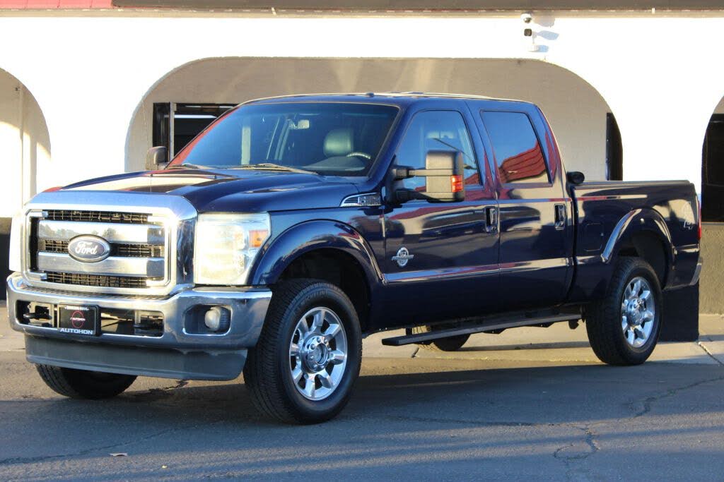2011 Ford F-250 Super Duty Lariat Crew Cab 4WD