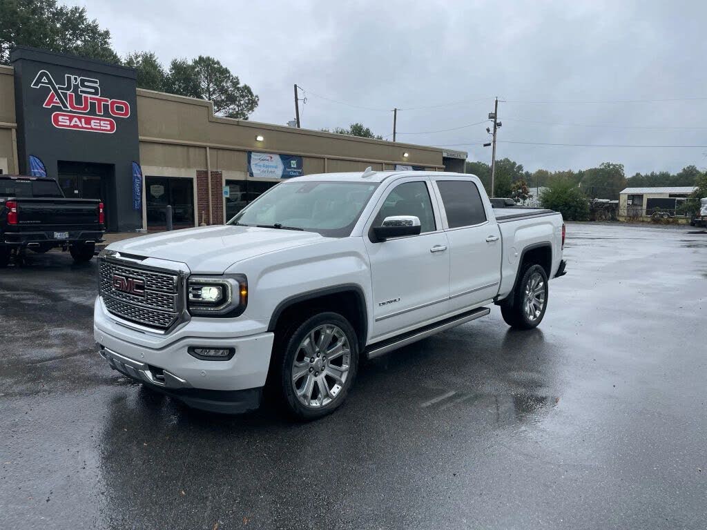 2018 GMC Sierra 1500 Denali Crew Cab 4WD