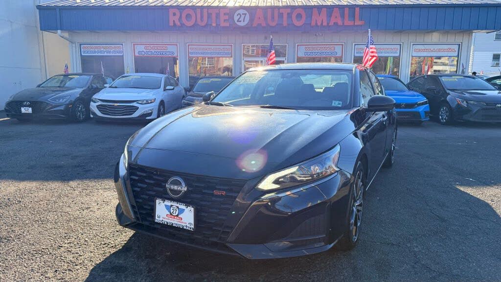 2023 Nissan Altima 2.5 SR FWD