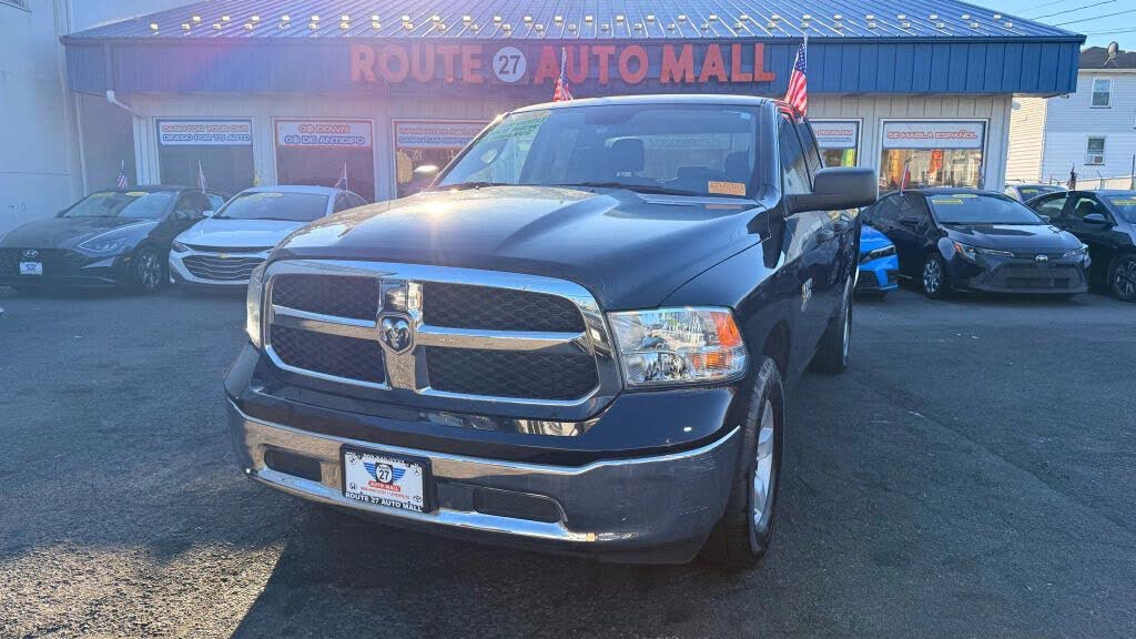 2024 RAM 1500 Classic SLT Quad Cab 4WD