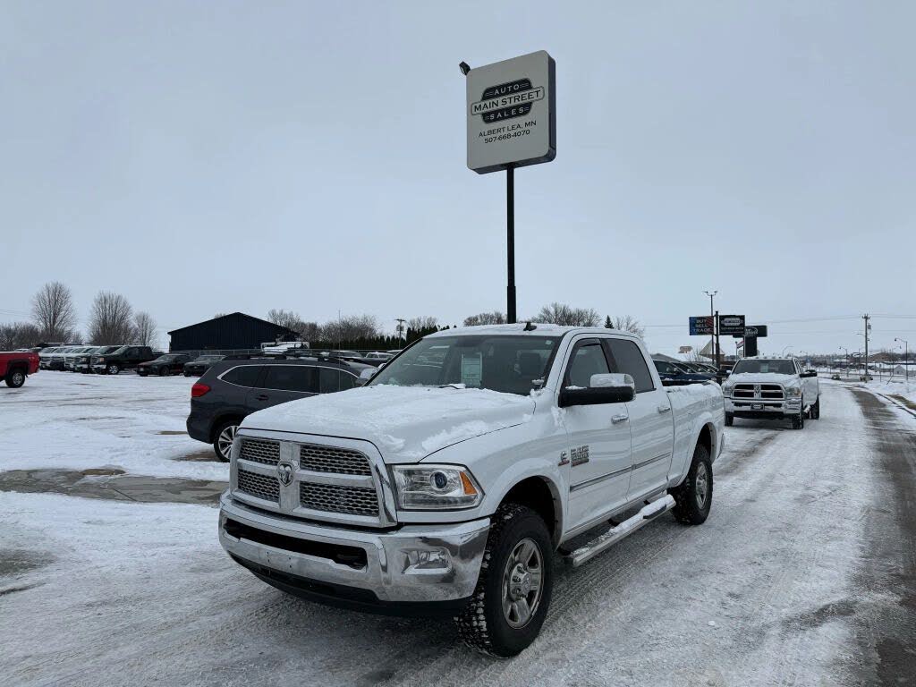 2014 RAM 3500 Laramie Crew Cab 4WD