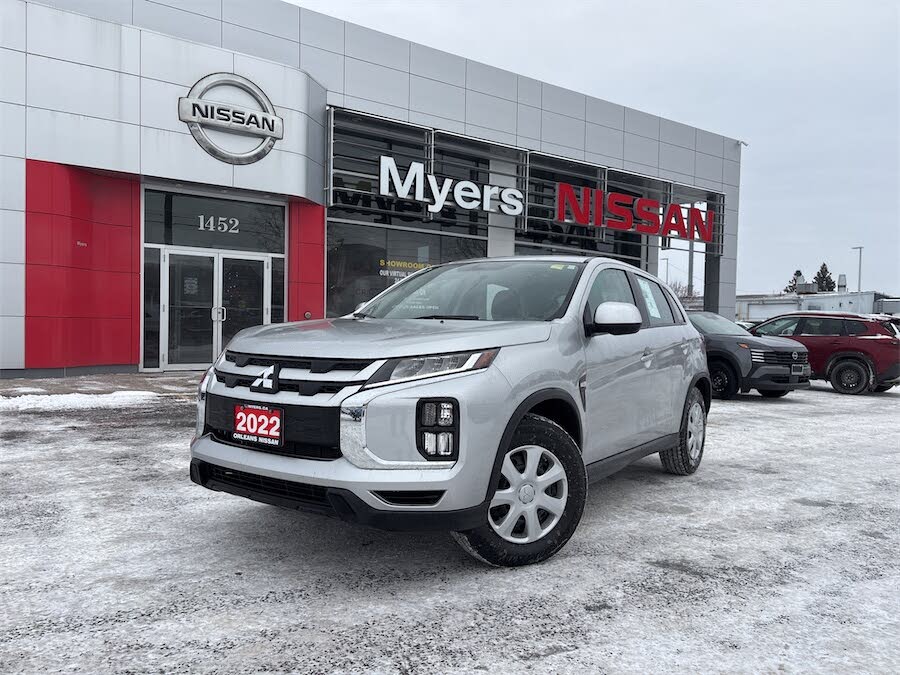 2022 Mitsubishi RVR SE FWD