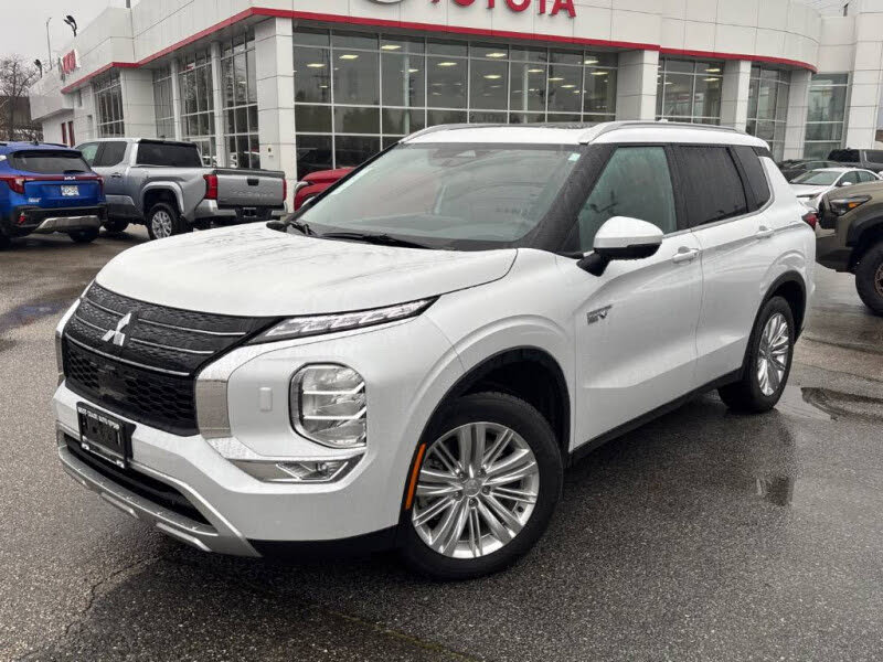 2024 Mitsubishi Outlander Hybrid Plug-in LE S-AWC
