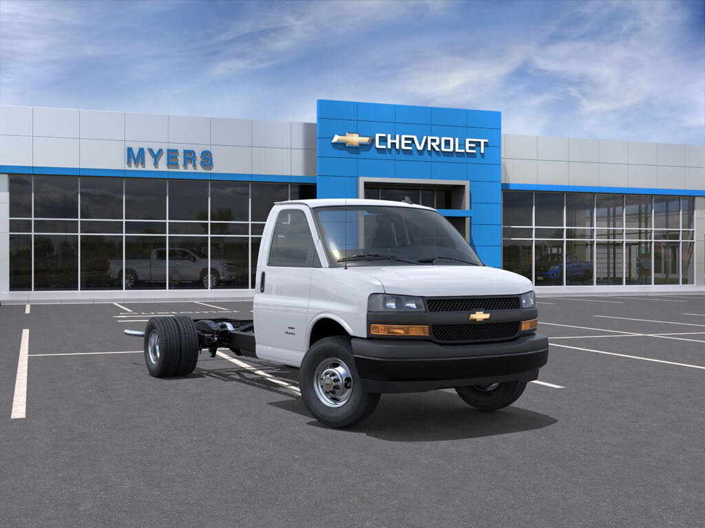 2025 Chevrolet Express Chassis 3500 Cutaway 159