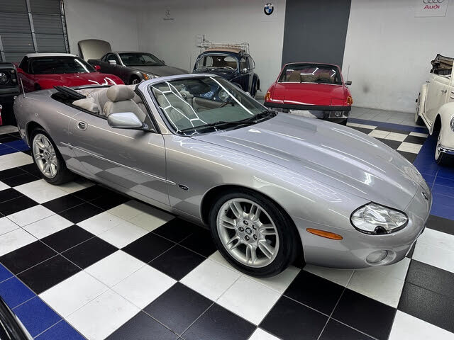 2001 Jaguar XK-Series XK8 Convertible RWD