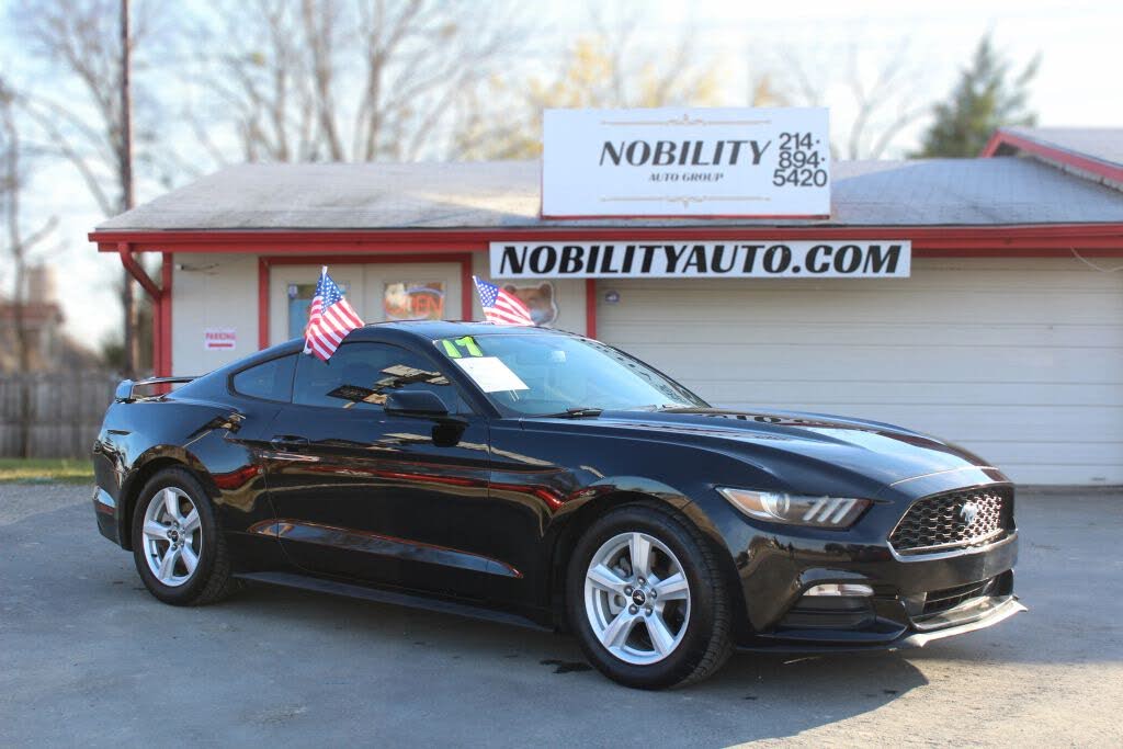 2017 Ford Mustang V6 Coupe RWD