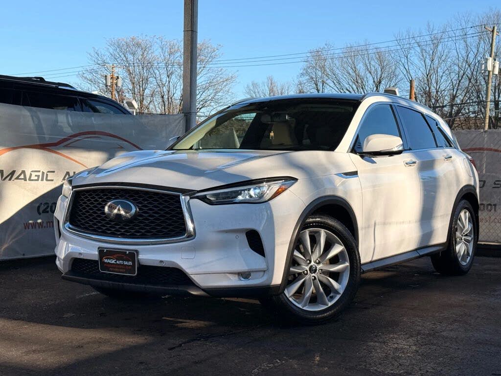 2019 INFINITI QX50 Essential AWD