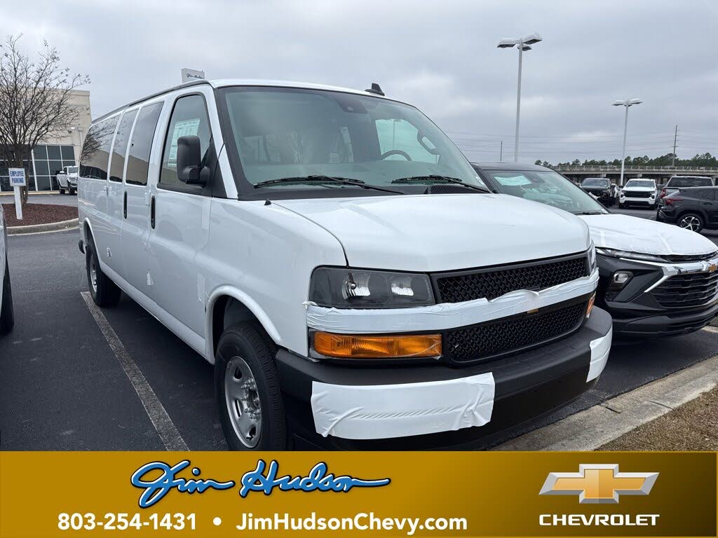 2025 Chevrolet Express 3500 LS Extended RWD