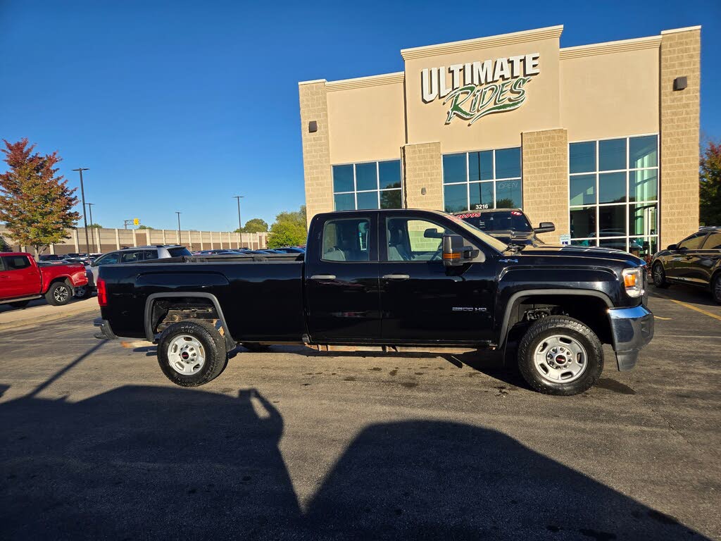 2016 GMC Sierra 2500HD Base Double Cab SB 4WD