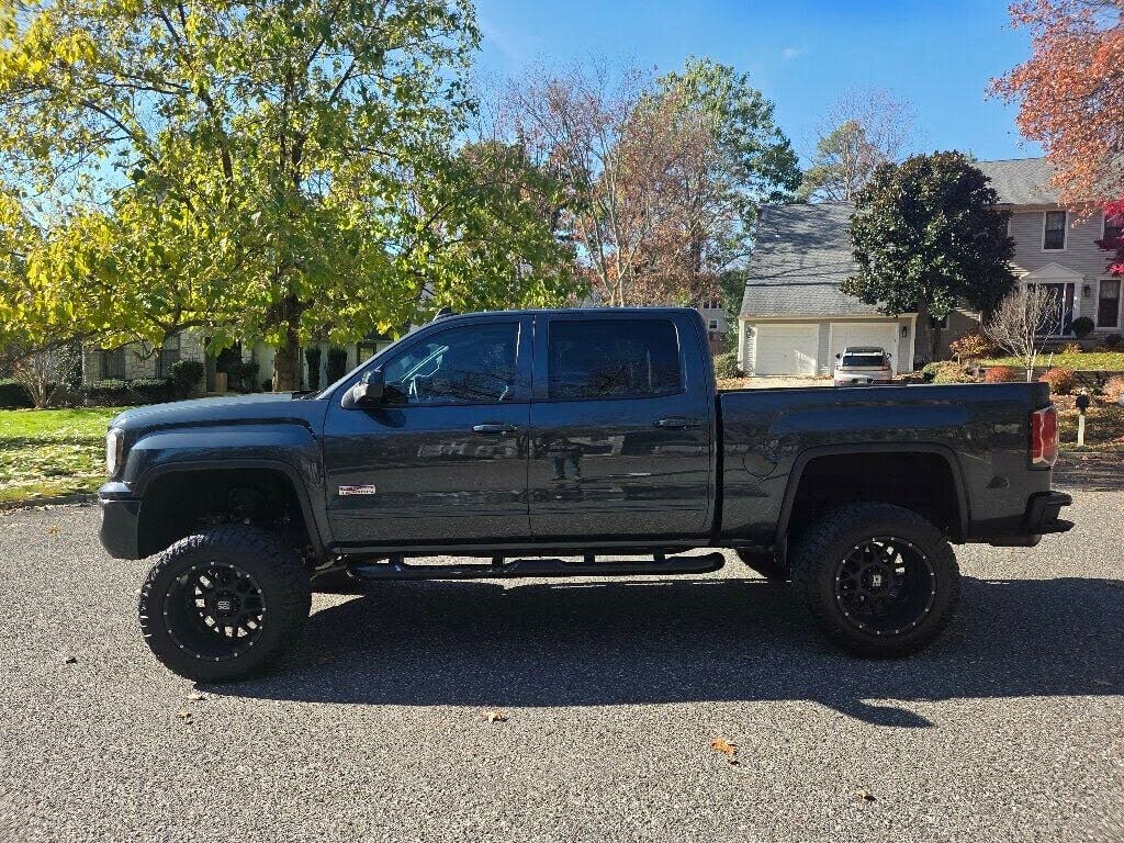 2017 GMC Sierra 1500 SLT Crew Cab 4WD