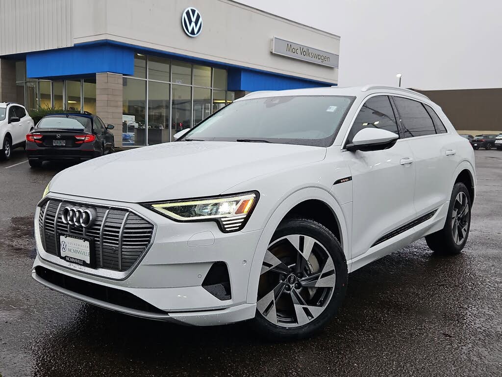 2022 Audi e-tron Premium Plus quattro AWD