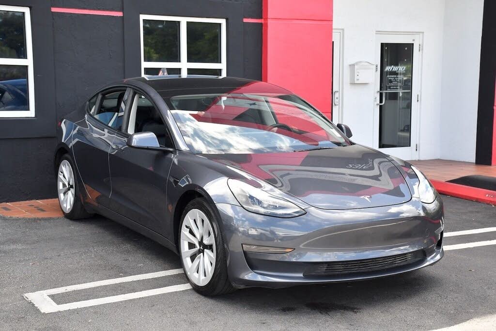 2022 Tesla Model 3 RWD