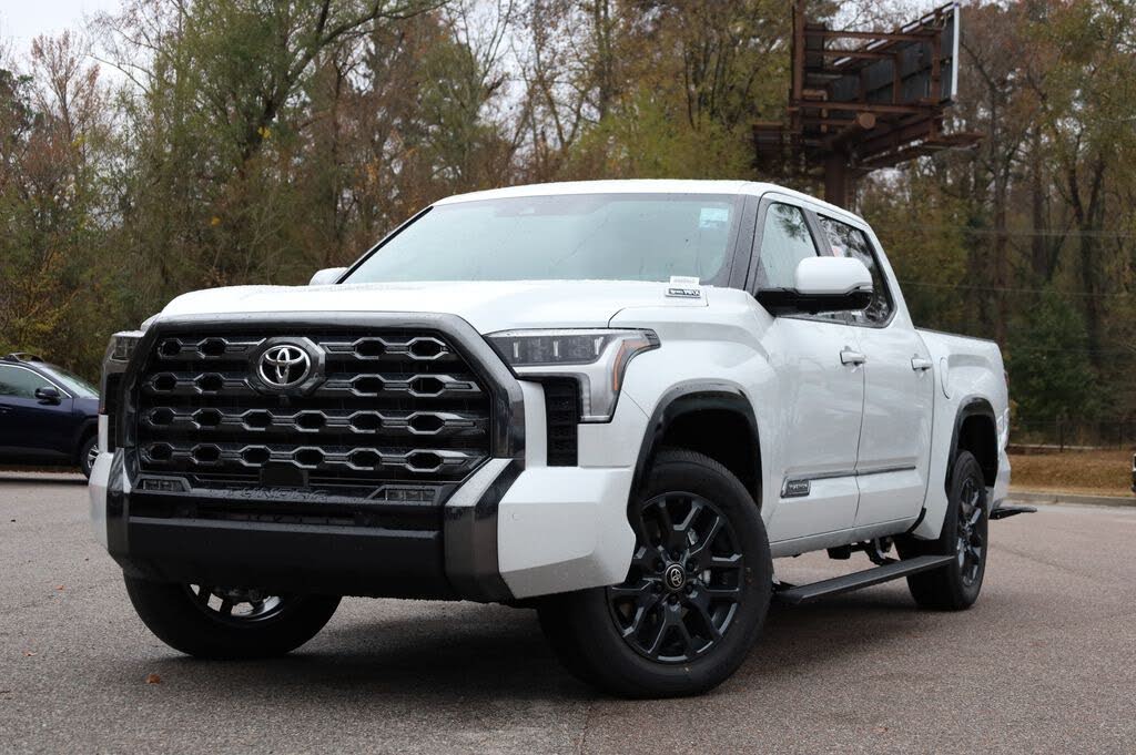 2026 Toyota Tundra Hybrid Platinum HV CrewMax Cab 4WD