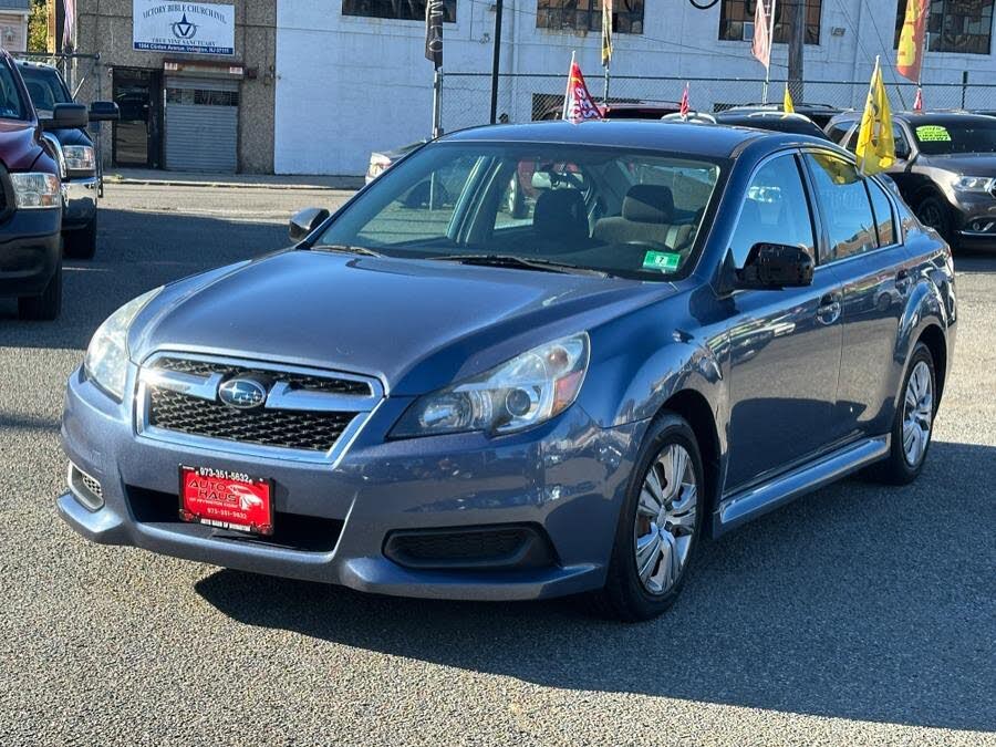 2013 Subaru Legacy 2.5i AWD
