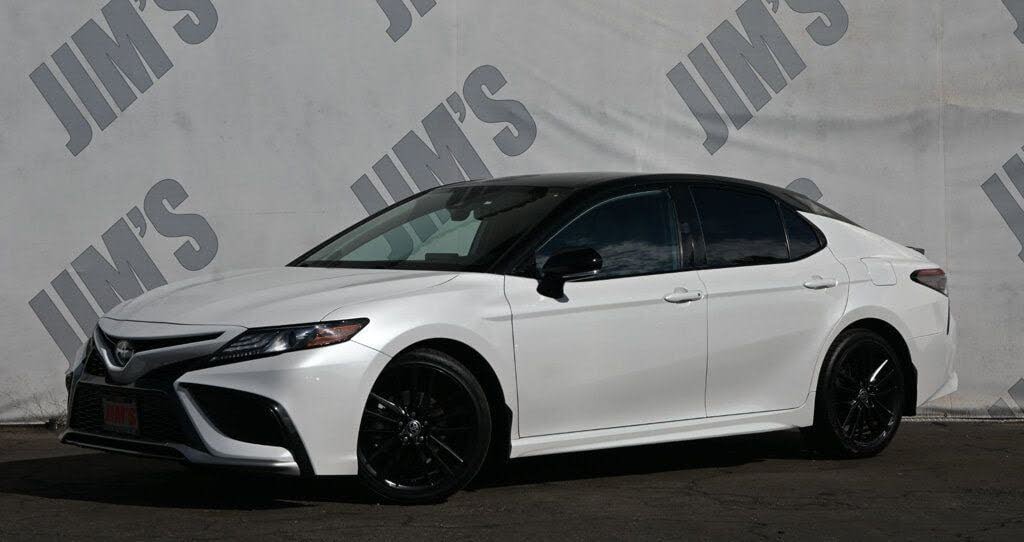 2022 Toyota Camry Hybrid XSE FWD
